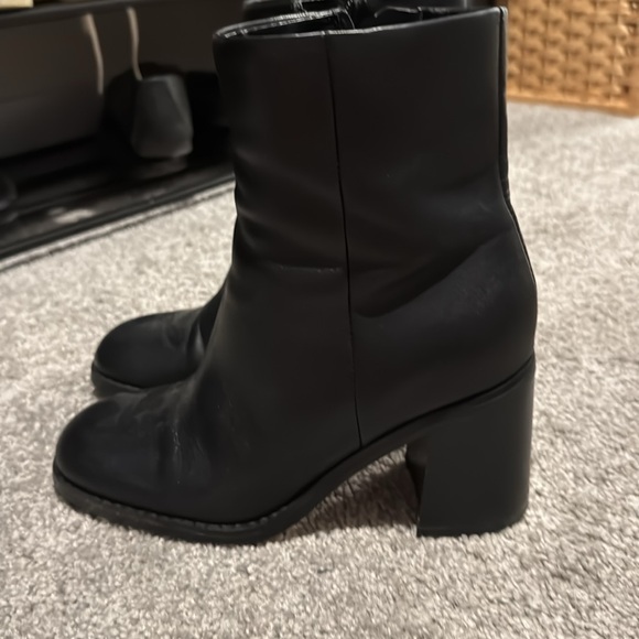 Marc Fisher boots - Picture 2 of 5